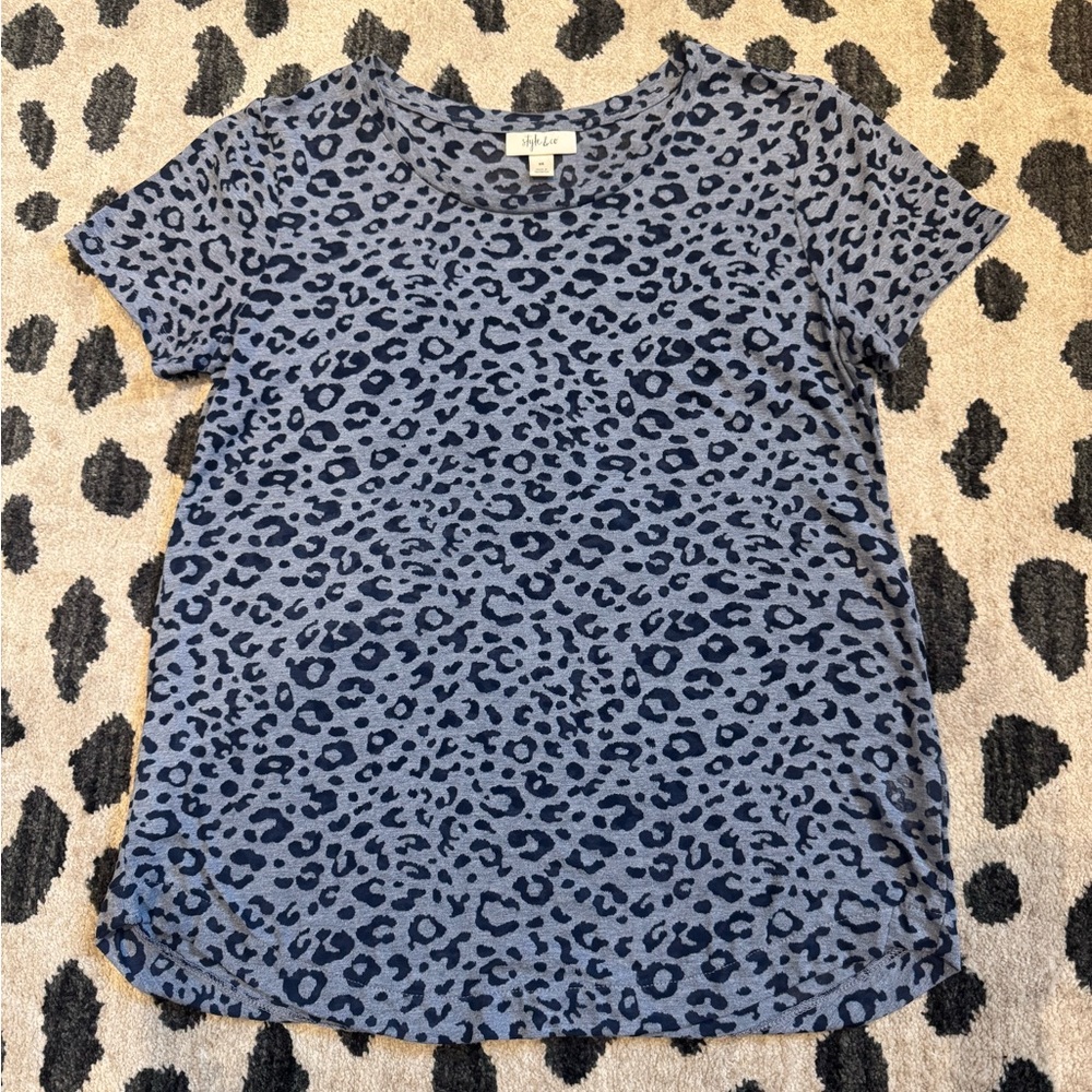 Style & Co Navy leopard shirt